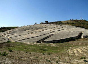 Foto mostrando um exemplo de Land Art