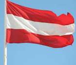 Bandeira da Áustria hasteada em Viena, capital do país