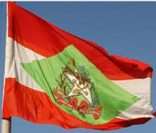 Bandeira do estado de SC hasteada