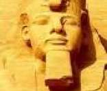 Escultura do faraó Ramsés II