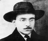 Fernando Pessoa: criatividade na criação de heterônimos