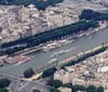 Rio Sena cortando a cidade de Paris