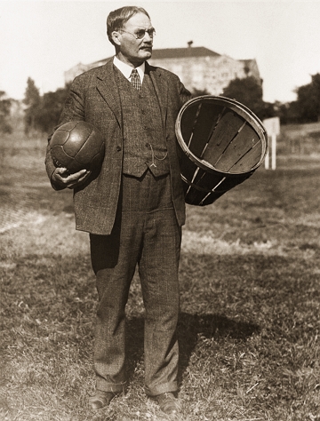 James Naismith Foto de James Naismith, o criador do Basquete