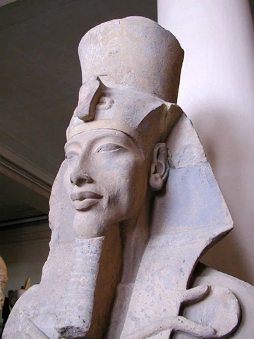 Faraó Aquenáton Escultura do Faraó Aquenáton