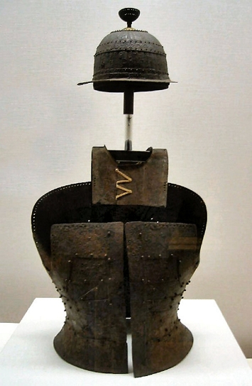 Capacete e armadura japoneses do per&iacute;odo Kofun