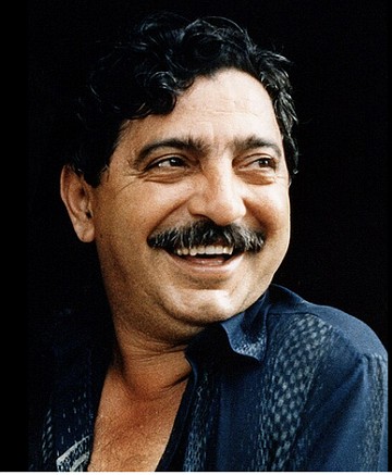 Foto do rosto de Chico Mendes