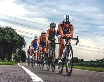 Ciclismo Prova de Ciclismo durante uma competição de Triatlo