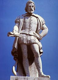Foto da estátua de Gil Vicente em Lisboa