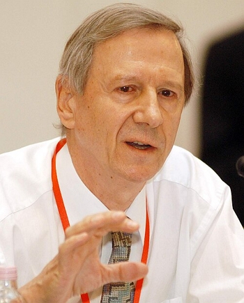 Foto do soci&oacute;logo Anthony Giddens
