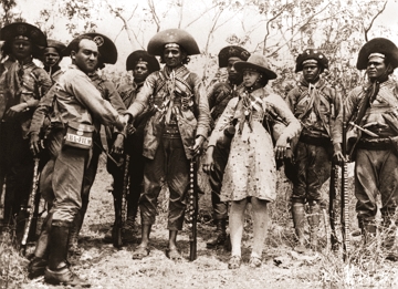 Cangaceiros Foto com vários cangaceiros
