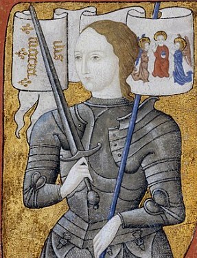 Pintura de uma mulher branca, de cabelos loiros, usando armadura e com uma espada na mão.