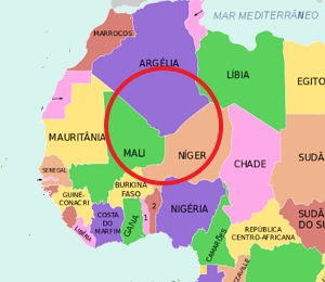 Mapa do noroeste da África mostrando num círculo a localização onde vivem atualmente os tuaregues