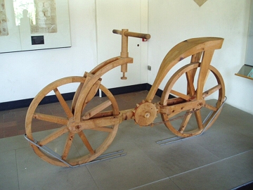 Primeira bicicleta de Leonardo da Vinci Projeto da primeira bicicleta de Leonardo da Vinci
