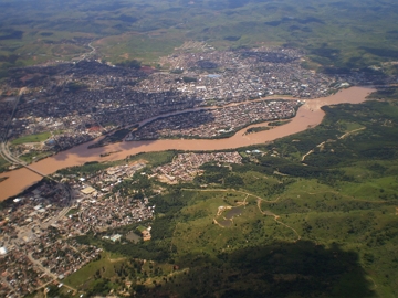 rio Doce em Minas Gerais Vista aérea do rio Doce em Minas Gerais