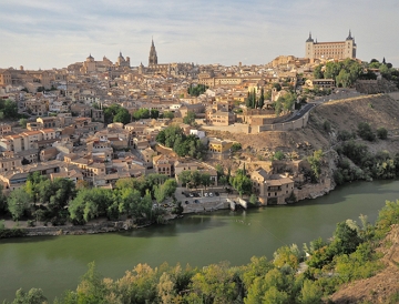 Rio Tejo na Espanha Rio Tejo passando por Toledo, Espanha