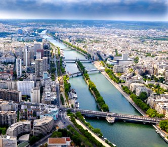 Vista aérea do rio Sena na cidade de Paris Foto de uma vista aérea do rio Sena na cidade de Paris