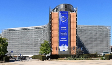 Foto externa do pr&eacute;dio da Comiss&atilde;o Europeia