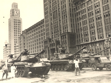 Tanques de Guerra no Rio de Janeiro Tanques de guerra na cidade do Rio de Janeiro em 2 de abril de 1964