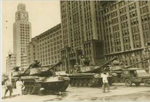 Tanques de guerra na cidade do Rio de Janeiro em 2 de abril de 1964
