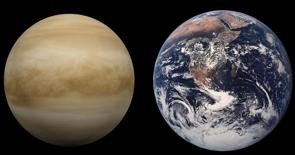 Planeta Vênus ao lado do planeta Terra